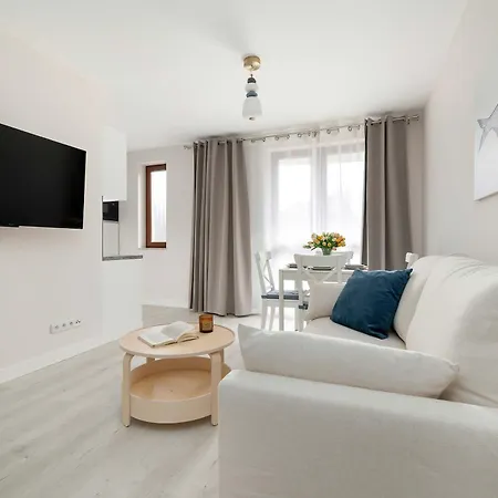 Apartmán Przestronny Blisko Plazy Z Balkonem By Renters Svinoústí