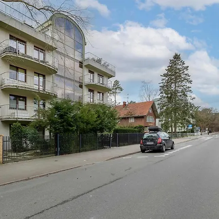 Przestronny Blisko Plazy Z Balkonem By Renters Apartmán Svinoústí